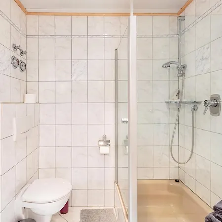 Kaeppeleblick 公寓 *